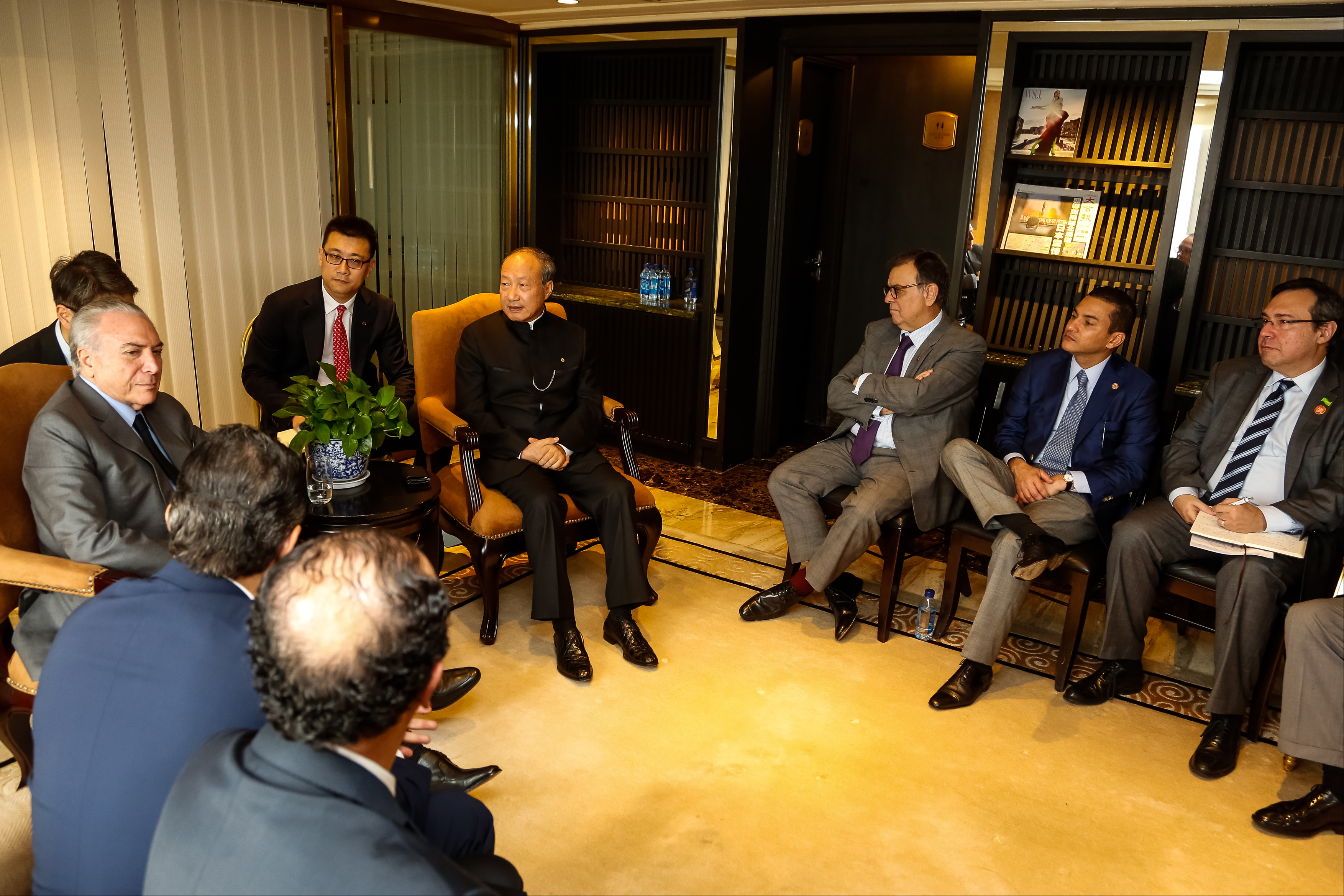 Pequim/China - O presidente Michel Temer se encontra com Chen Feng, presidente do grupo empresarial HNA (Isac Nóbrega/PR)