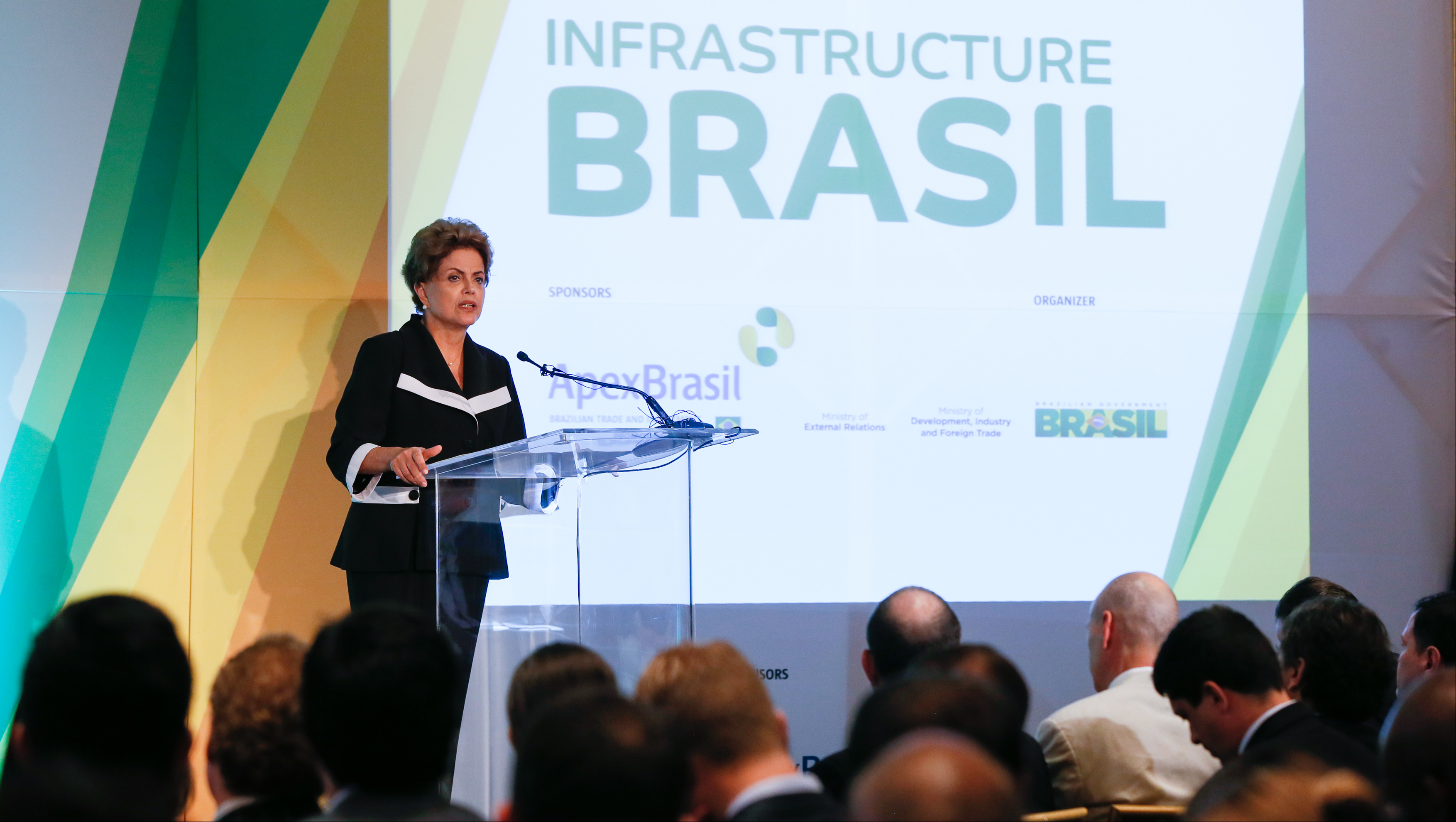 Presidenta Dilma Rousseff durante encerramento de Encontro Empresarial sobre Oportunidades de Investimento em Infraestrutura no Brasil (Roberto Stuckert Filho/PR)