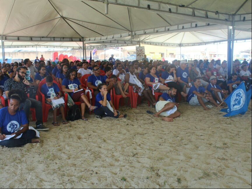 Pescadores fizeram assembleia em Fortaleza para discutir a questão do seguro defeso que afeta a categoria